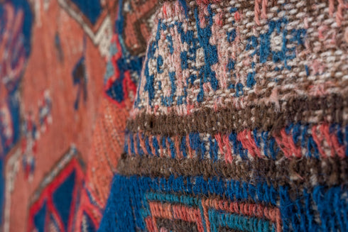 Antique Sumak Area Rug (6' x 9')