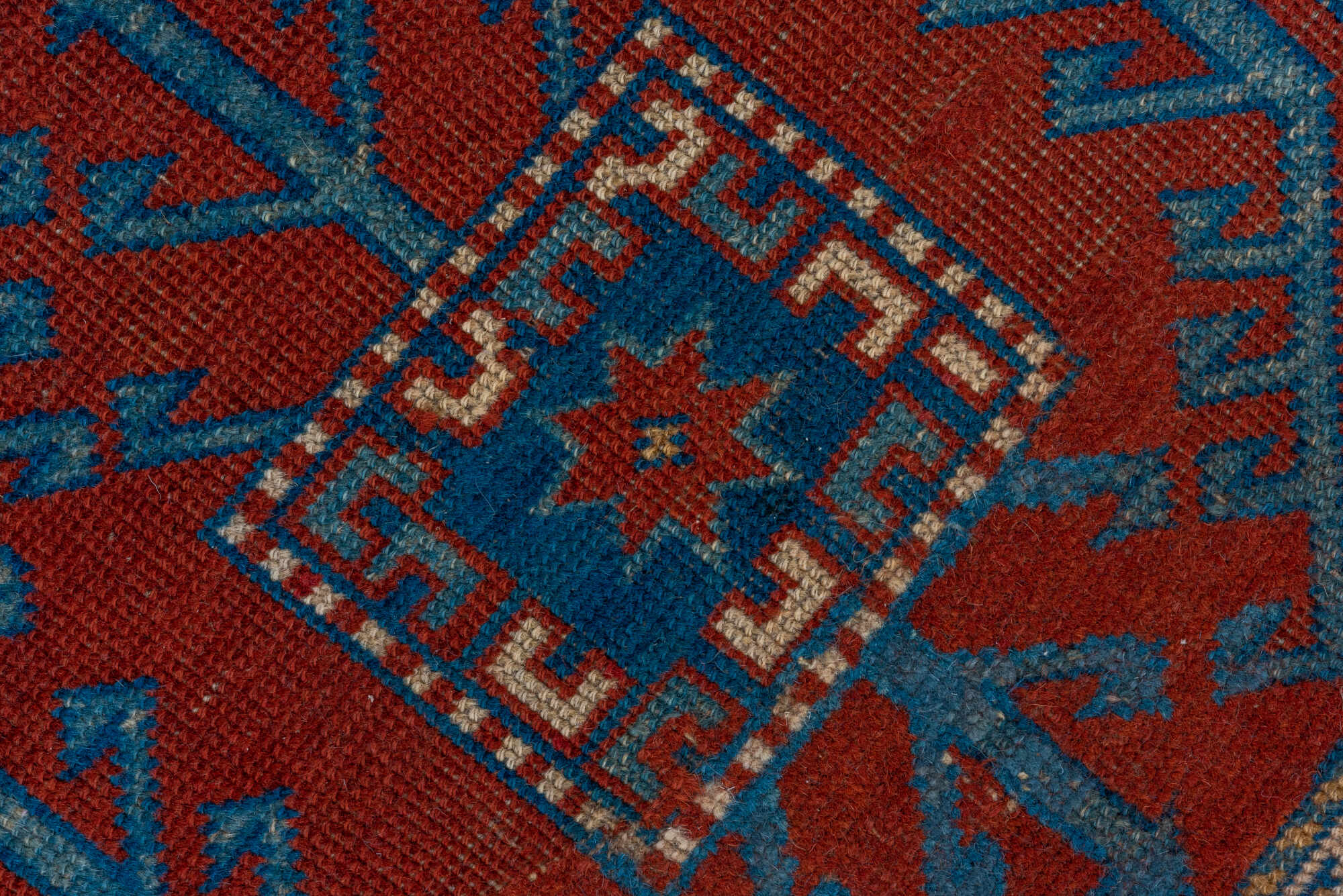 3' x 4' one-of-a-kind handmade vintage Shirvan small size rug. Color palette: arapawa, blue, brown, dim gray, gray, red