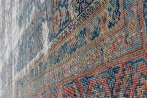 Vintage Mahal Area Rug (4' x 6')