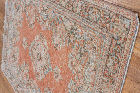 Vintage Mahal Area Rug (4' x 6')