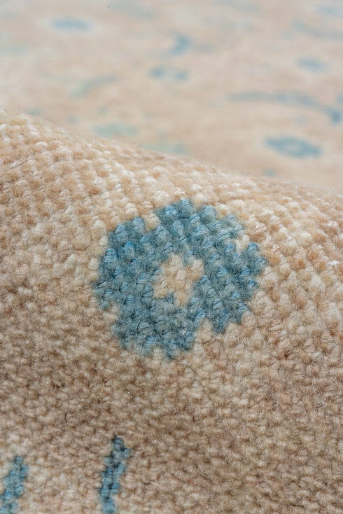 Vintage Mahal Area Rug (7' x 10')