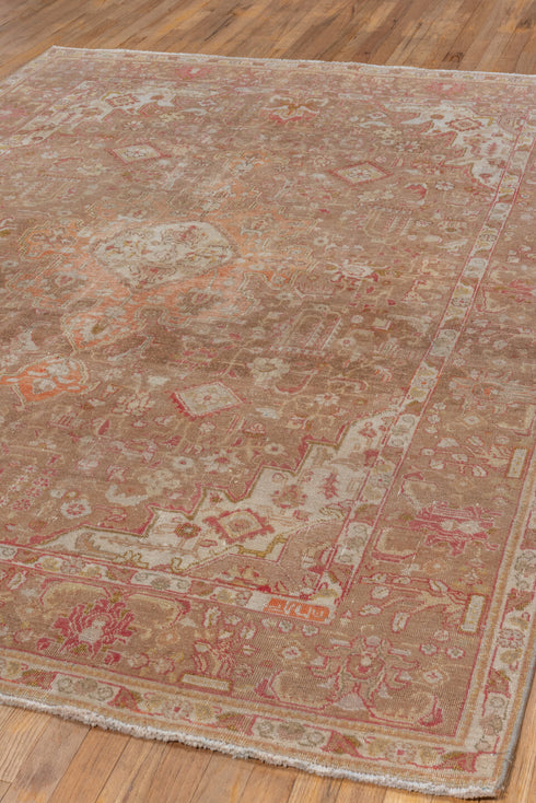 Vintage Tabriz Area Rug (6' x 9')
