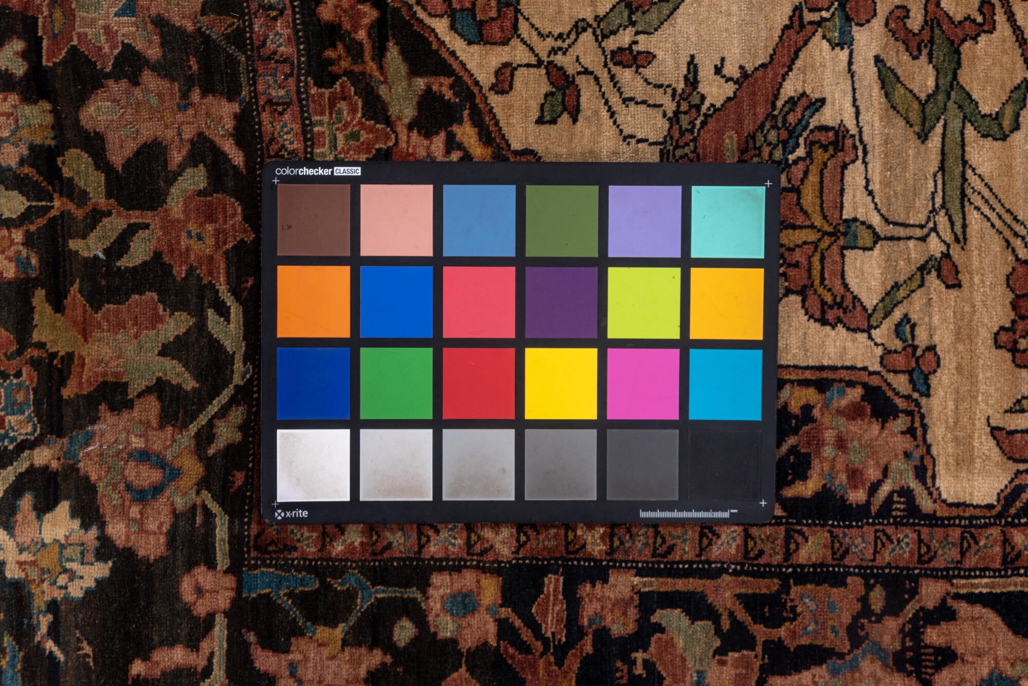 4' x 6' one-of-a-kind handmade vintage Far.Sarouk small size rug. Color palette: black, brown, gray, pink, redwood