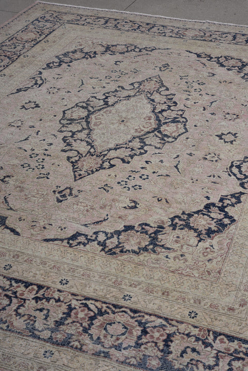 Vintage Tabriz Area Rug (8' x 10')
