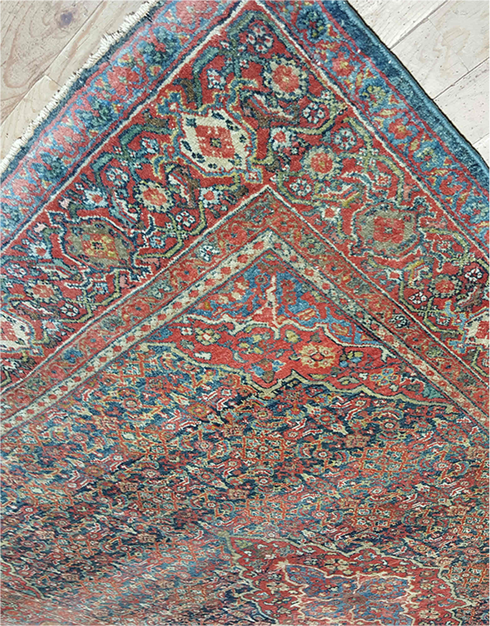 Antique Sarouk Area Rug (4' x 6')