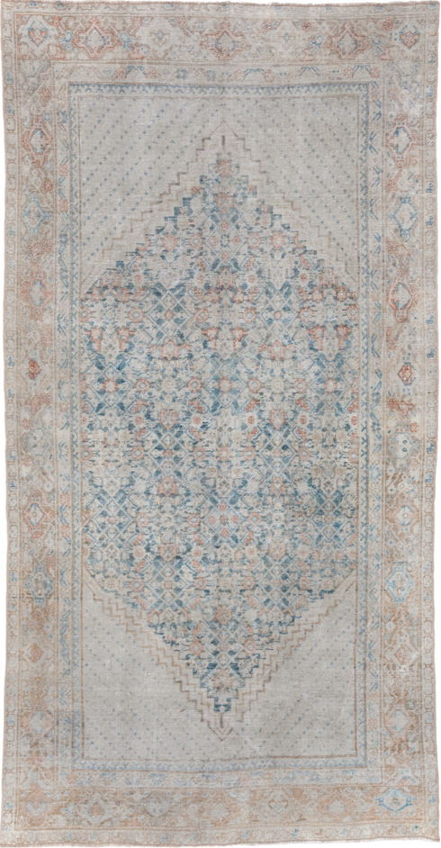 Antique Mahal Area Rug (5' x 9')