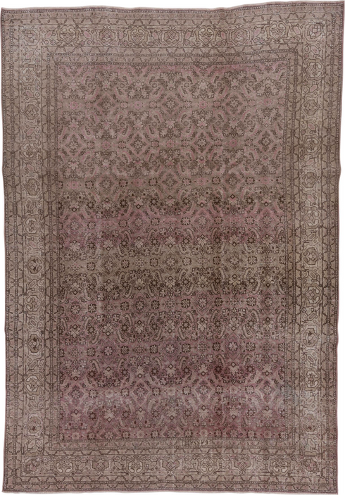 Vintage Sivas Area Rug (7' x 10')