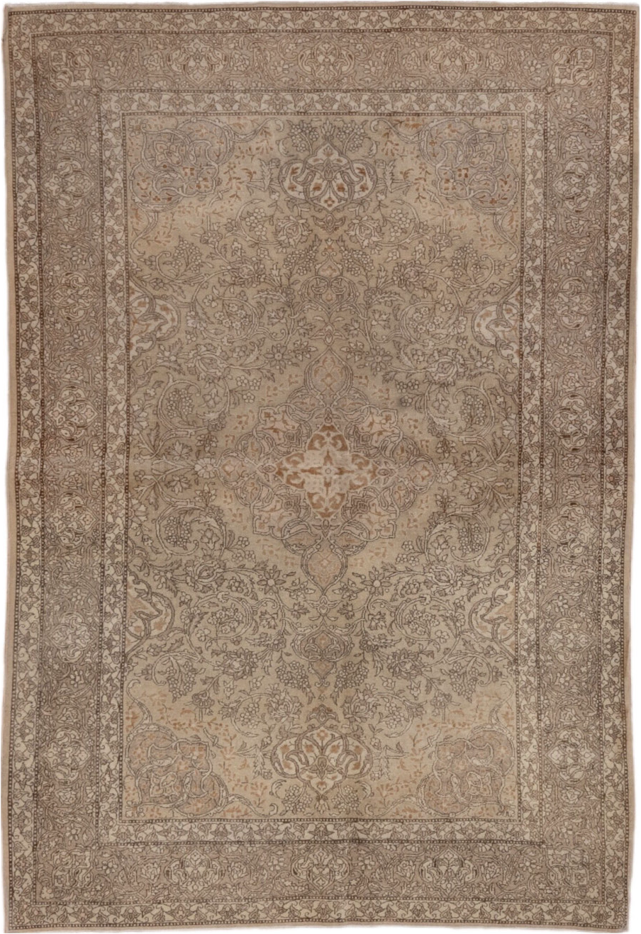 4' x 6' one-of-a-kind handmade vintage Kashan small size rug. Color palette: brown, gray, pink