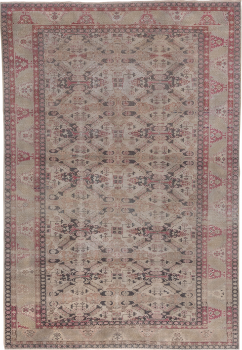 Antique Sivas Area Rug (6' x 9')