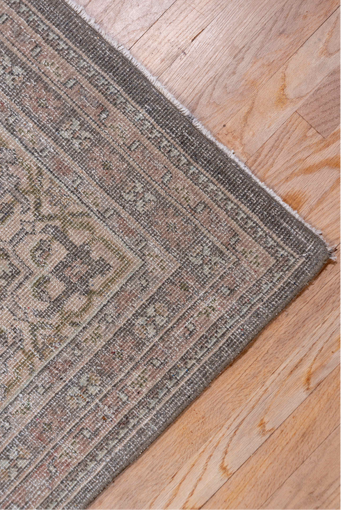 Vintage Mahal Area Rug (9' x 12')