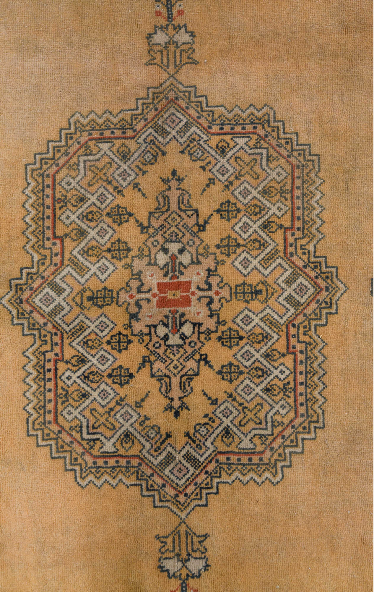 6' x 9' one-of-a-kind handmade vintage Sivas medium size rug. Color palette: brown, gray, pink