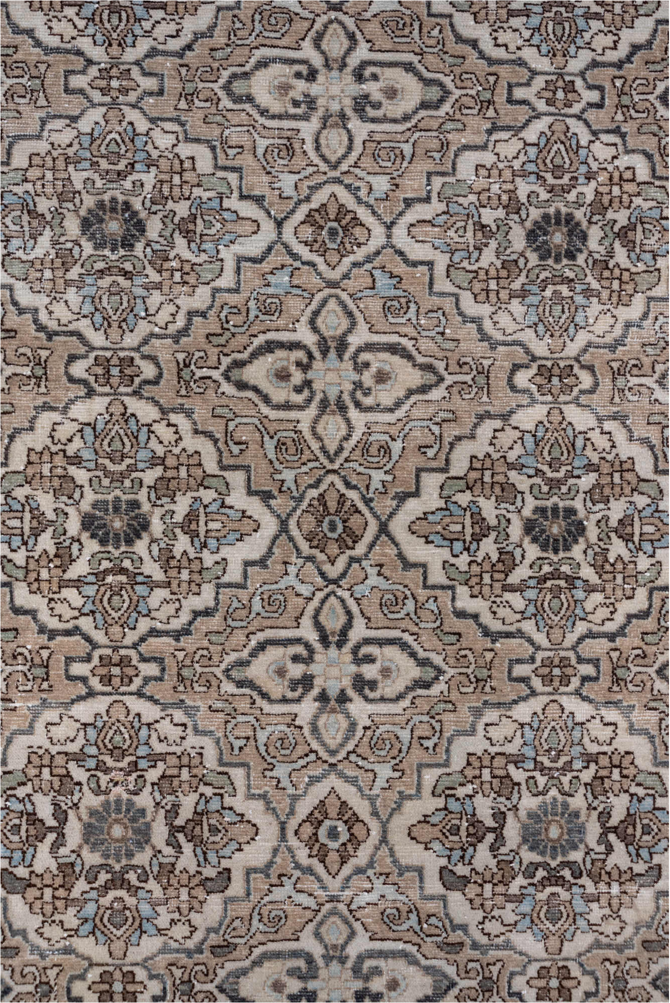 4' x 6' one-of-a-kind handmade vintage Malayer small size rug. Color palette: brown, dark gray, dim gray, gray, light gray