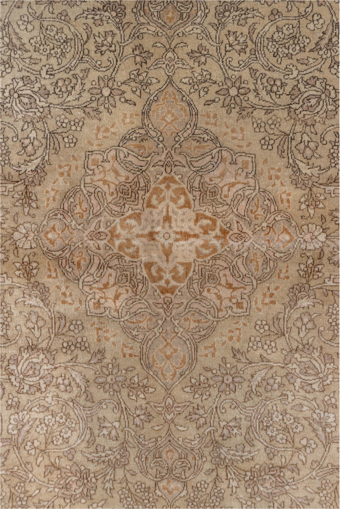 4' x 6' one-of-a-kind handmade vintage Kashan small size rug. Color palette: brown, gray, pink