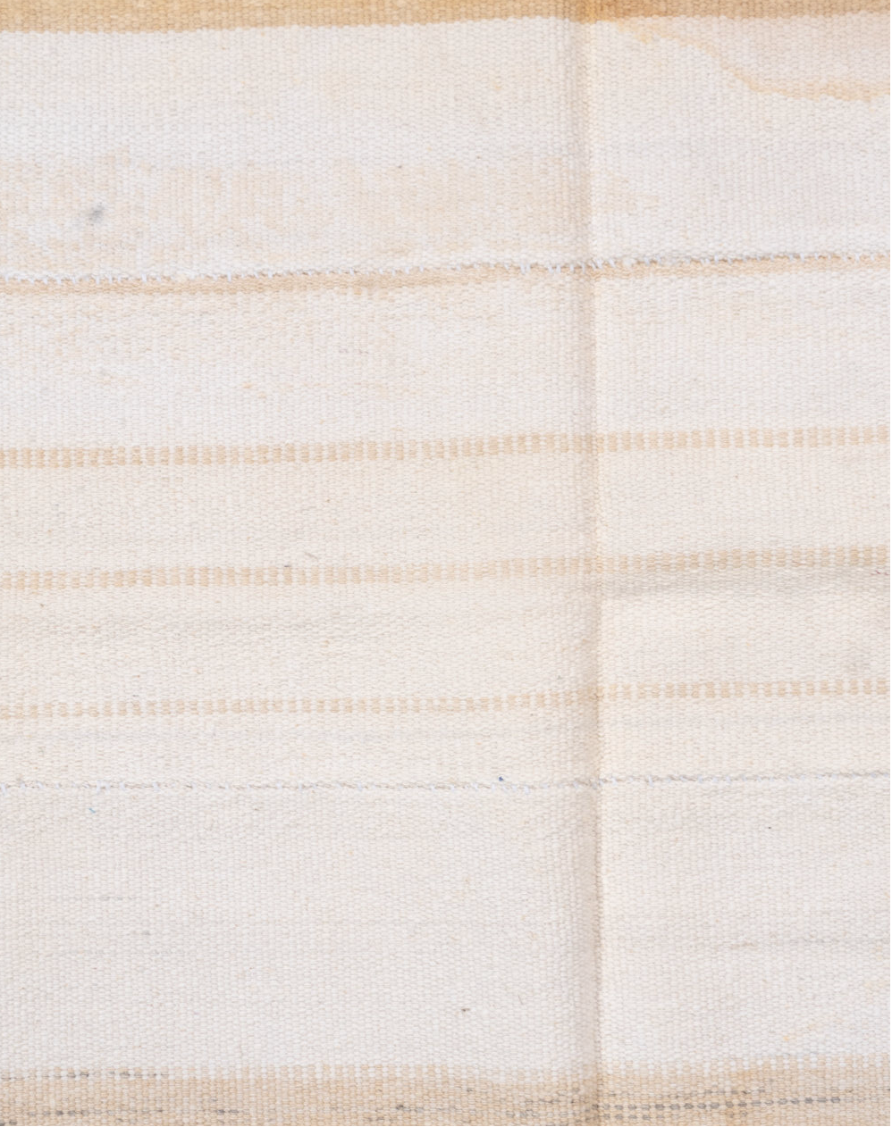 4' x 6' one-of-a-kind handmade vintage Flatweave small size rug. Color palette: antiquewhite, brown, floral white, gainsboro