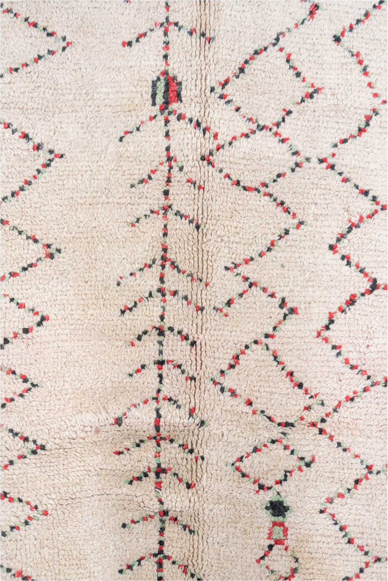 5' x 9' one-of-a-kind handmade vintage Moroccan medium size rug. Color palette: antiquewhite, gray, indian red, light gray