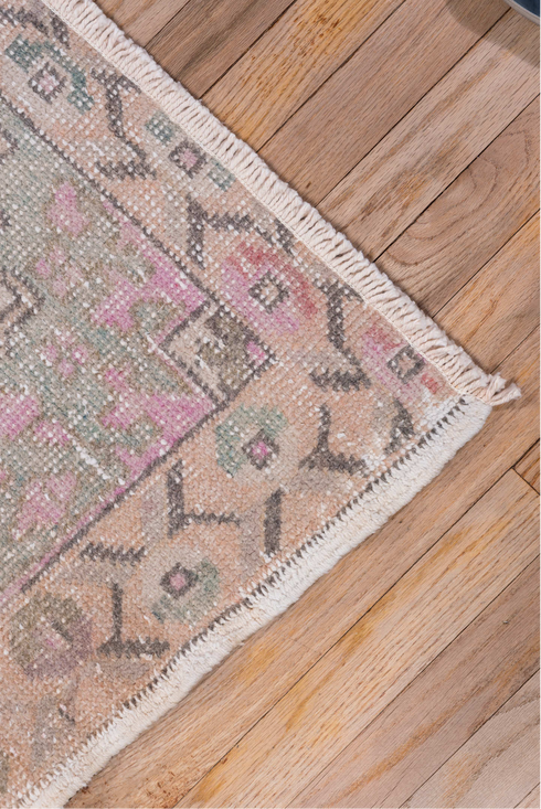 Vintage Oushak Area Rug (4' x 6')