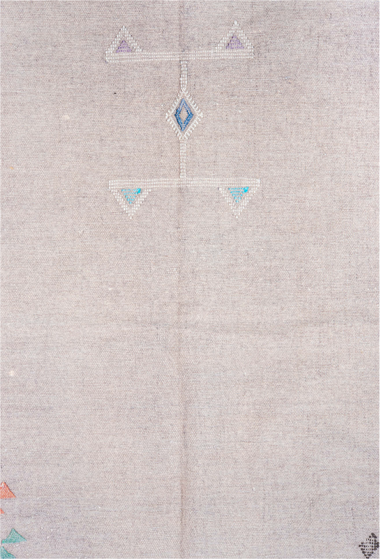 5' x 9' one-of-a-kind handmade vintage Cactus Kilim medium size rug. Color palette: pink, gray, light gray, off-white