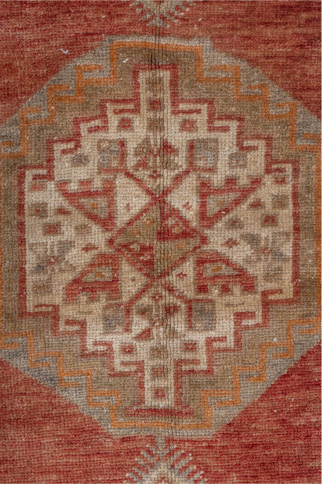 3' x 5' one-of-a-kind handmade vintage Kars small size rug. Color palette: brown, gray, pink
