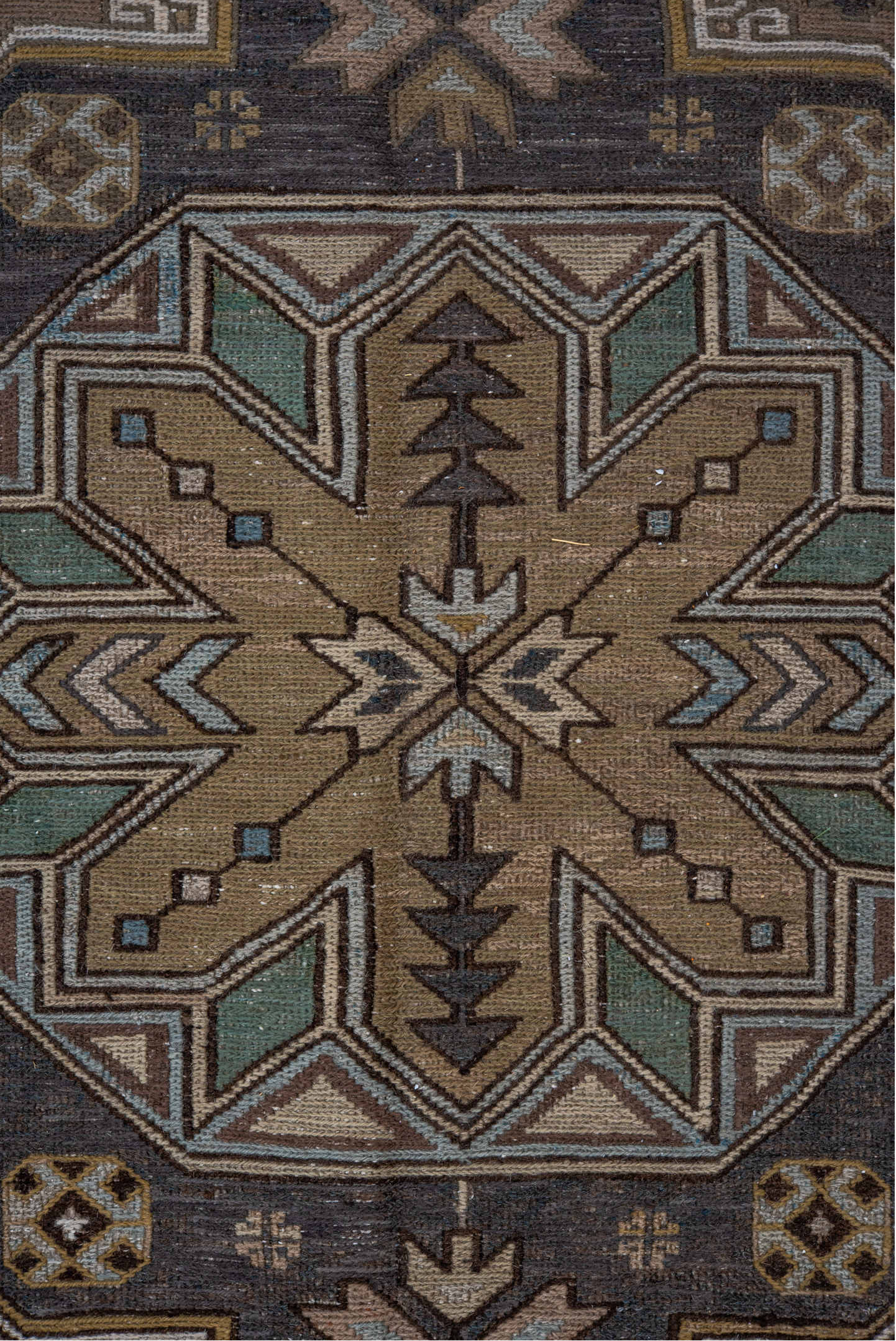 7' x 11' one-of-a-kind handmade vintage Sumak large size rug. Color palette: gray, brown, blue, dim gray