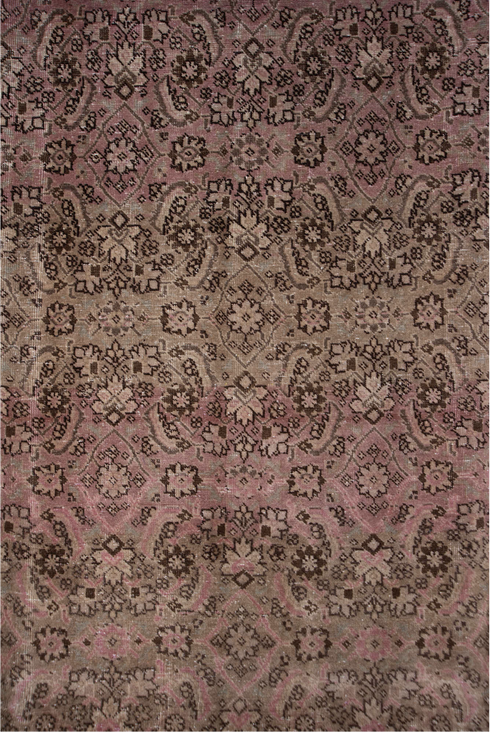 Vintage Sivas Area Rug (7' x 10')