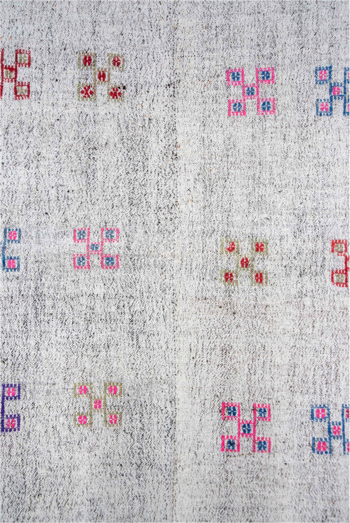 Antique Flatweave Area Rug (5' x 8')