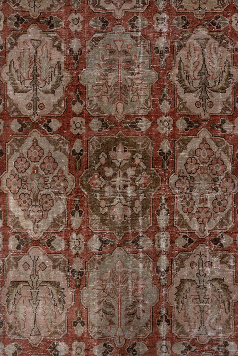 Antique Tabriz Area Rug (6' x 10')