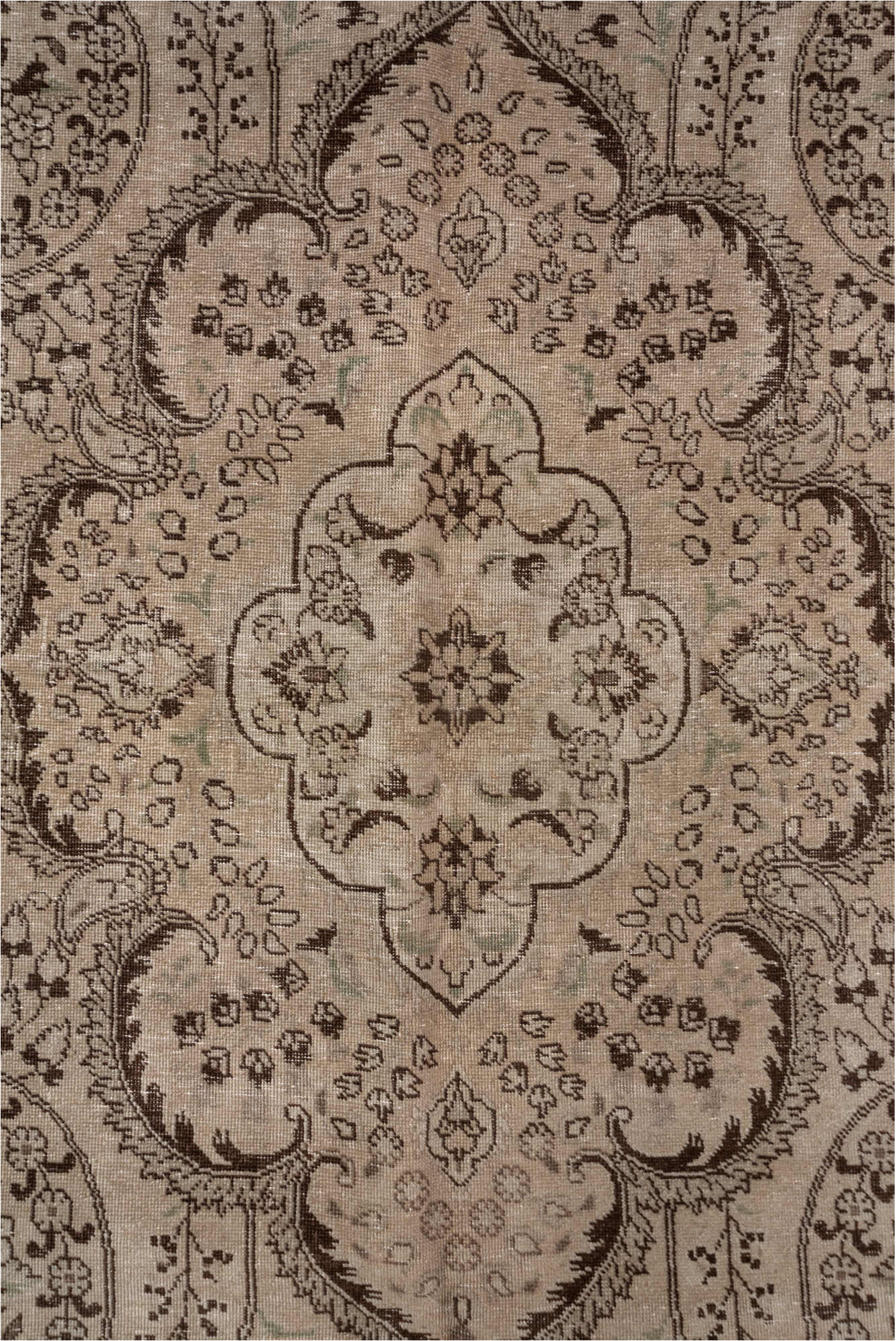 9' x 12' one-of-a-kind handmade vintage Sivas large size rug. Color palette: brown, gray, light gray, off-white, pink