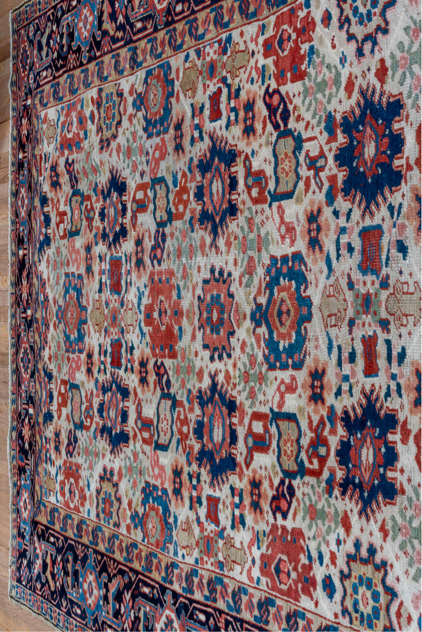 7' x 10' one-of-a-kind handmade vintage Heriz large size rug. Color palette: black, blue, brown, gainsboro, gray, light gray