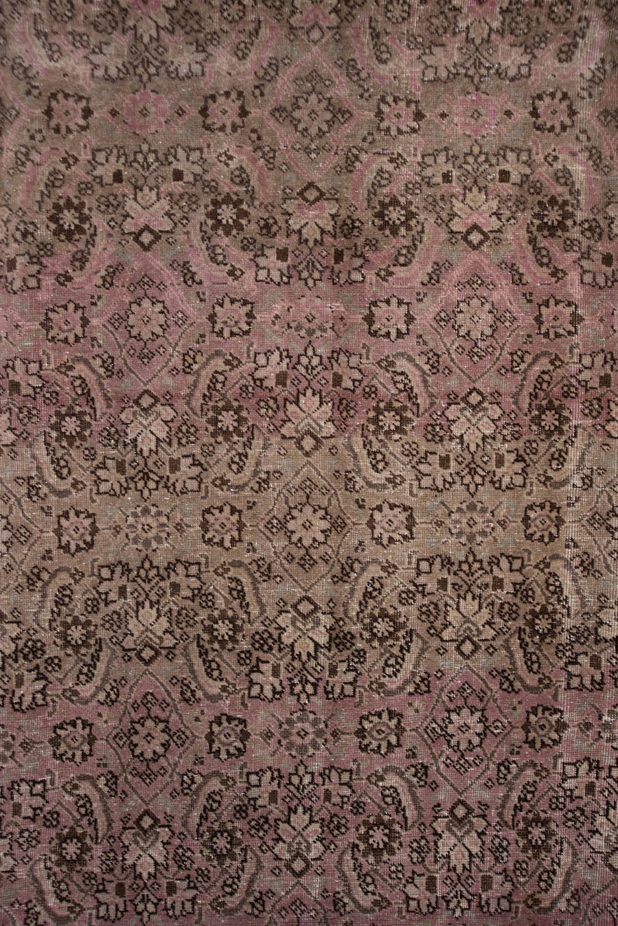 7' x 10' one-of-a-kind handmade vintage Sivas large size rug. Color palette: rose, taupe, dusty pink, brown, ivory, mauve