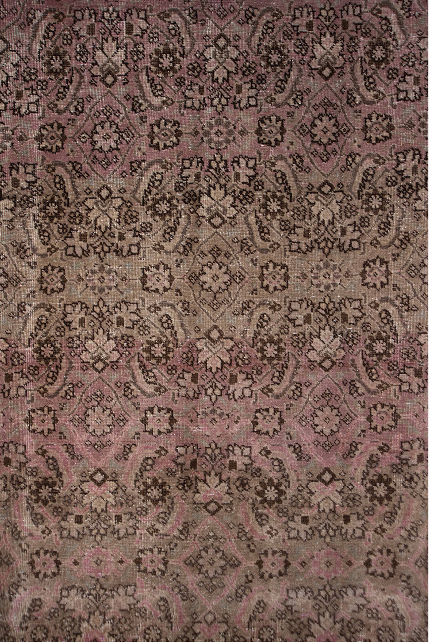 7' x 10' one-of-a-kind handmade vintage Sivas large size rug. Color palette: rose, taupe, dusty pink, brown, ivory, mauve