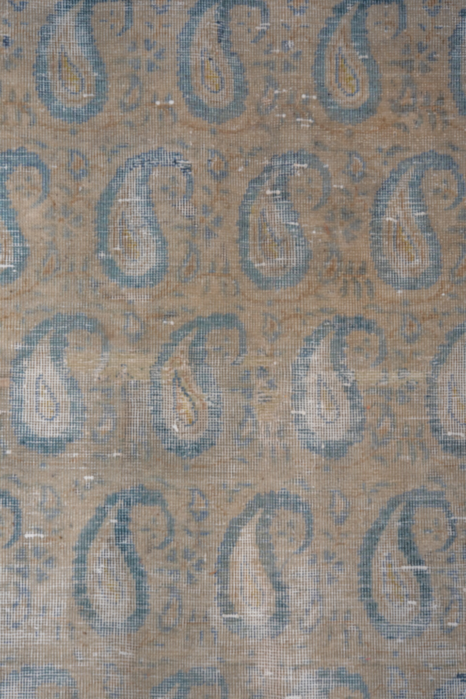 9' x 12' one-of-a-kind handmade antique Sivas large size rug. Color palette: pale blue, ivory, sky blue, beige, taupe, gold