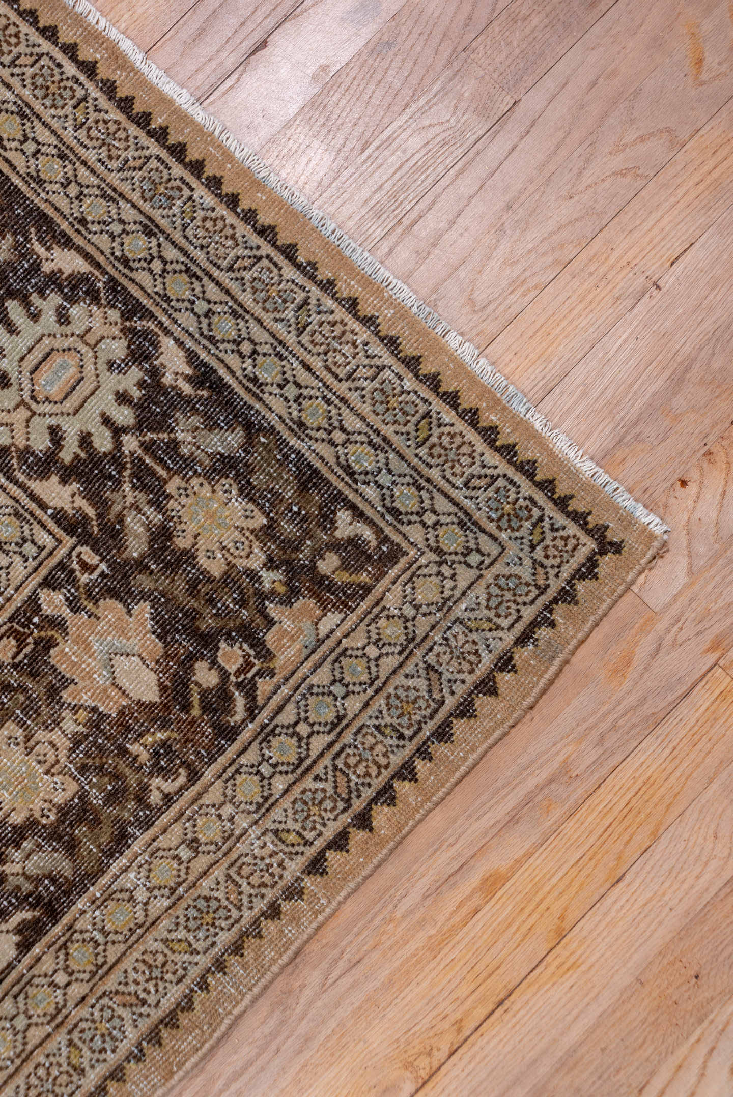 9' x 12' one-of-a-kind handmade vintage Mahal large size rug. Color palette: brown, gray, light gray, off-white, pink