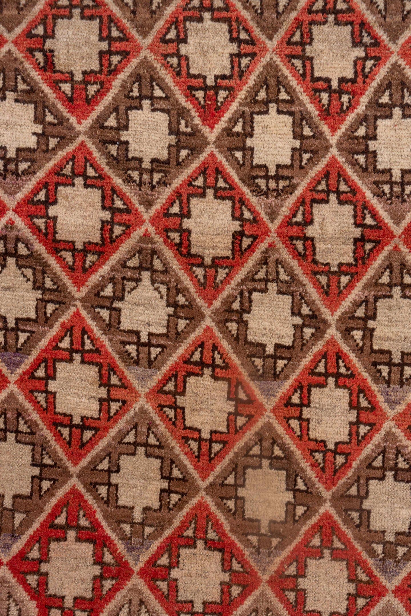 4' x 6' one-of-a-kind handmade antique Oushak small size rug. Color palette: ivory, rust, taupe, brown, rose, charcoal