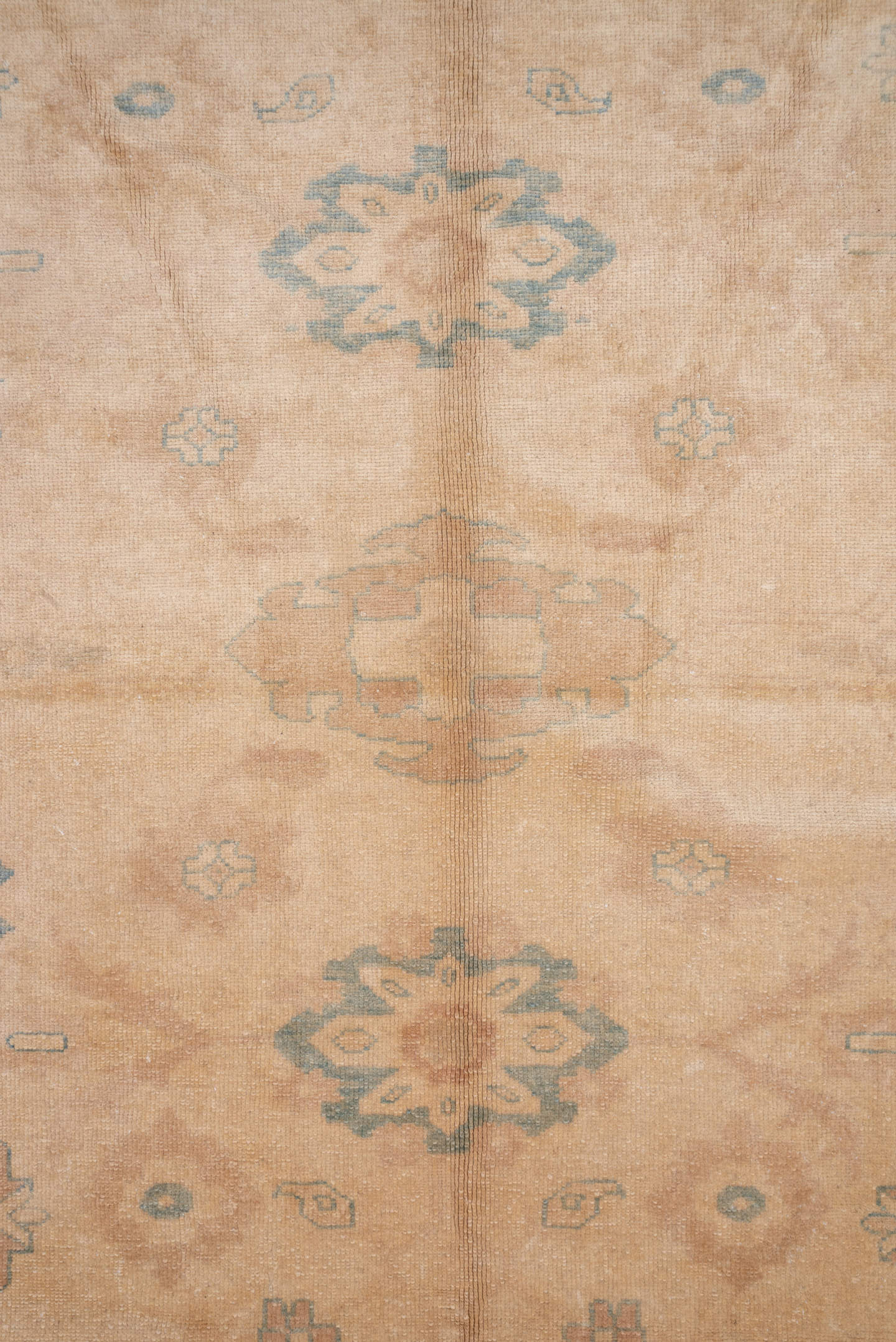 9' x 13' one-of-a-kind handmade vintage Sultanabad large size rug. Color palette: peach, camel, pale blue, ivory, taupe