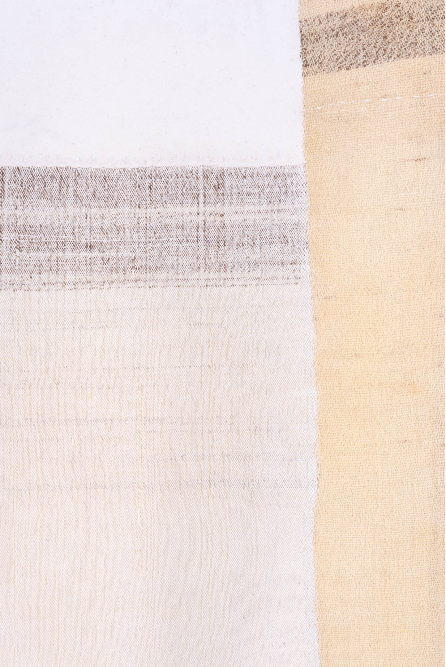 4' x 6' one-of-a-kind handmade vintage Flatweave small size rug. Color palette: brown, dark gray, gainsboro, gray