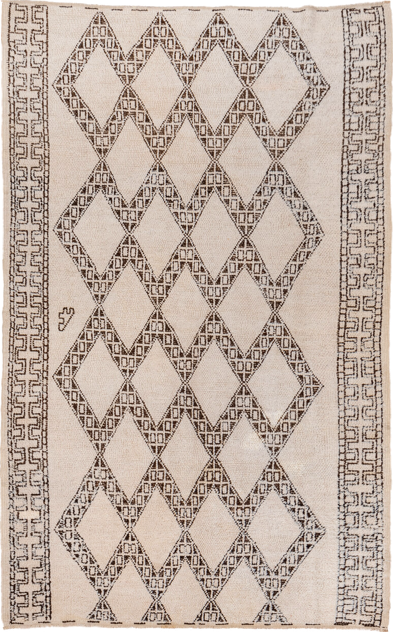 5' x 8' one-of-a-kind handmade vintage Moroccan medium size rug. Color palette: antiquewhite, brown, gray, light gray, linen
