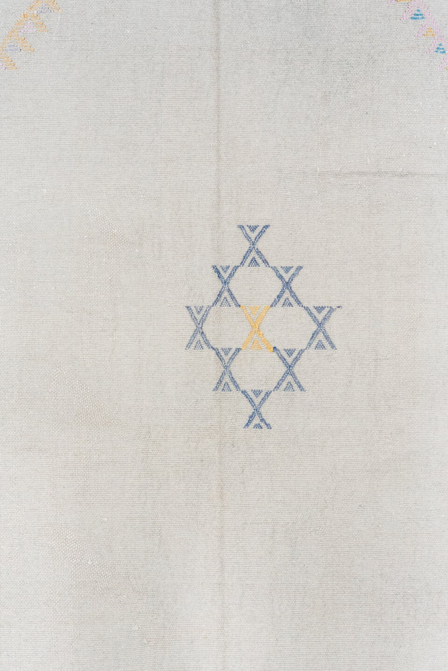 5' x 9' one-of-a-kind handmade vintage Cactus Kilim medium size rug. Color palette: ivory, cream, pale blue, gold, blush