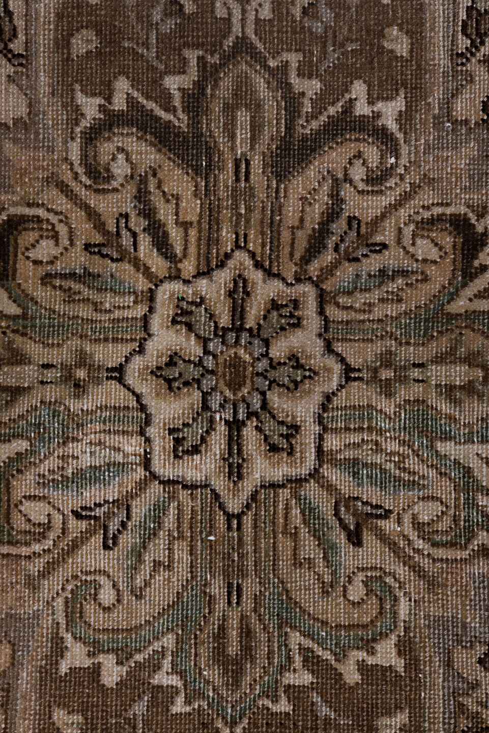 6' x 9' one-of-a-kind handmade antique Heriz medium size rug. Color palette: taupe, beige, brown, ivory, pale blue, charcoal