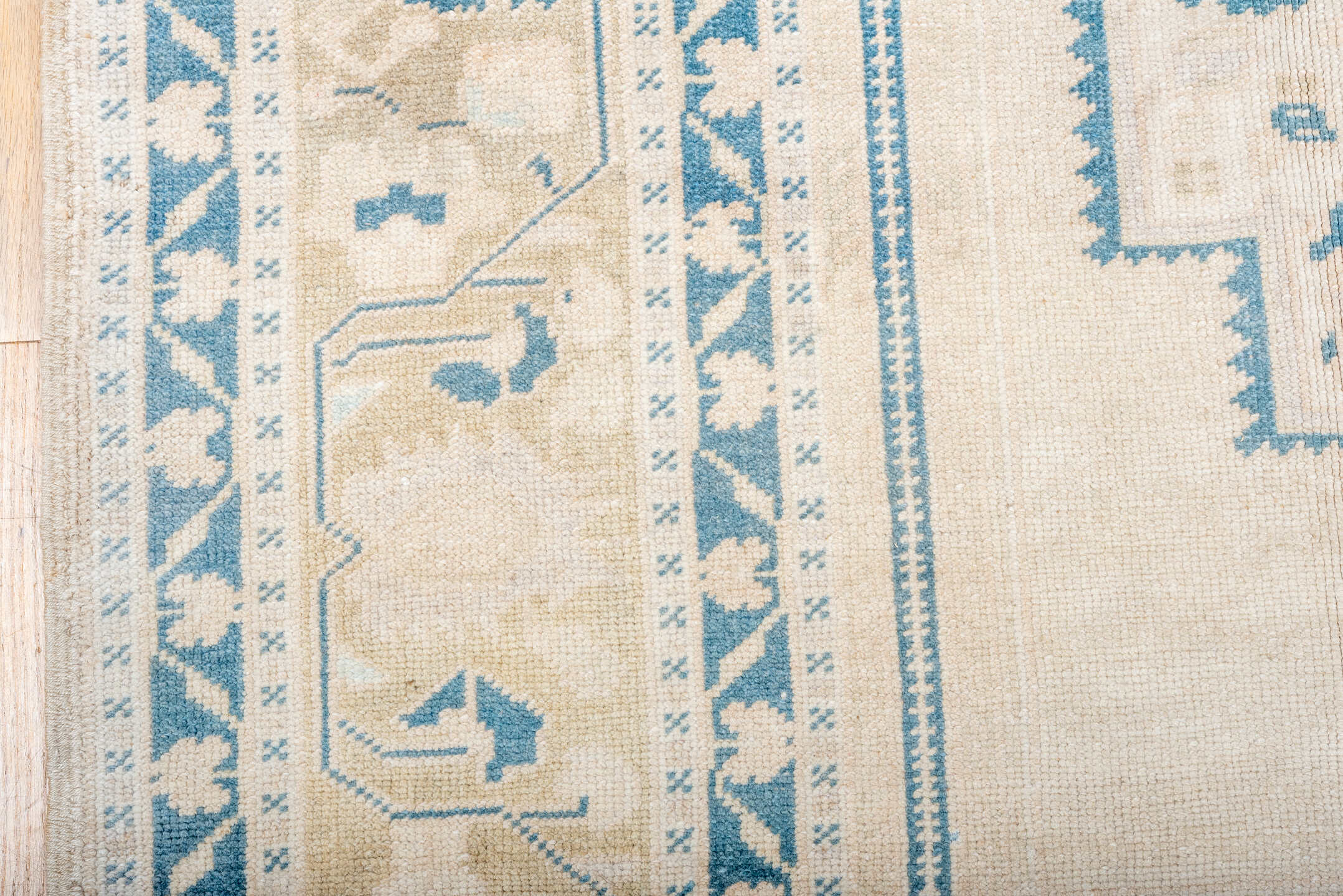 6' x 10' one-of-a-kind handmade vintage Oushak large size rug. Color palette: ivory, sky blue, beige, cream, taupe