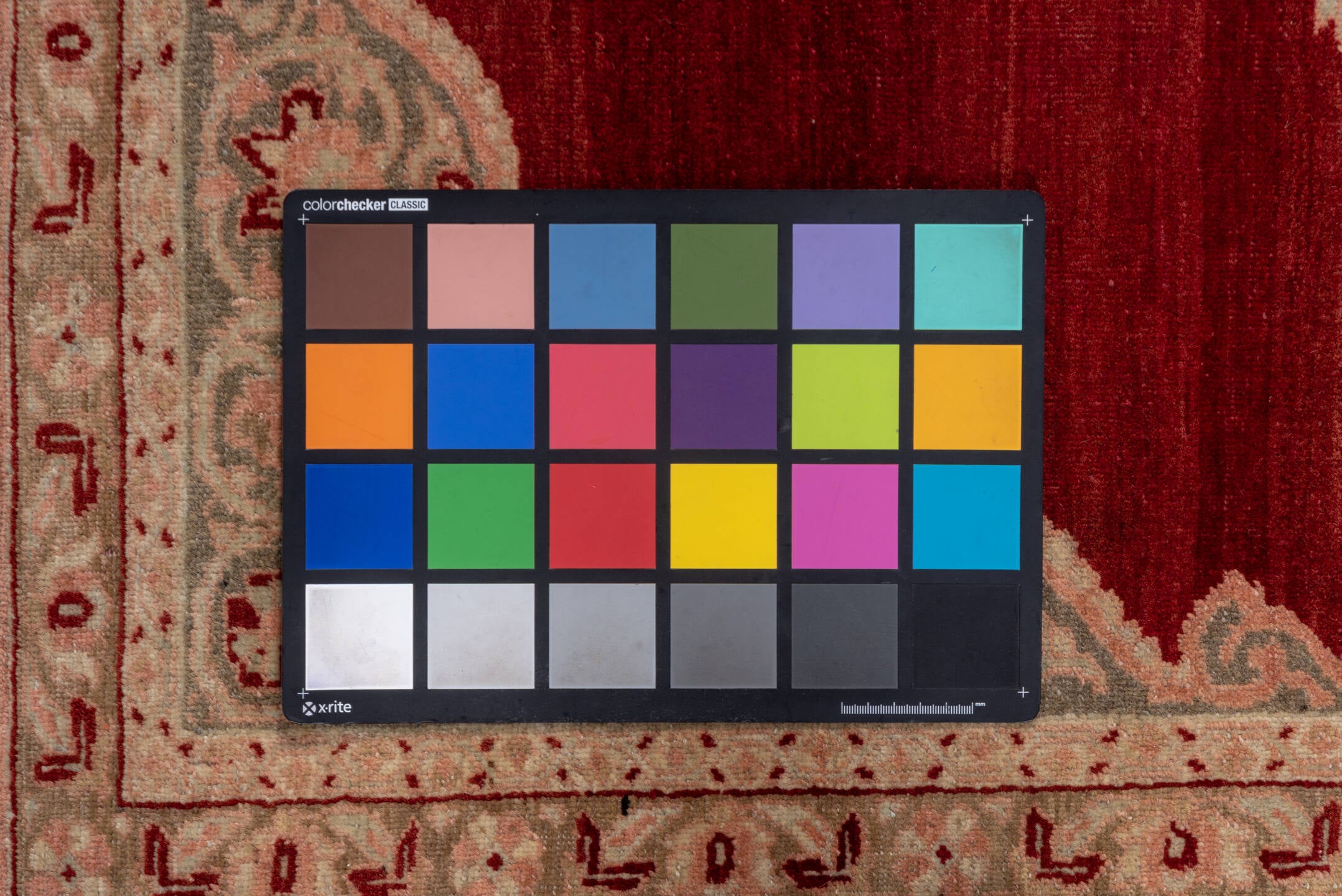 4' x 6' one-of-a-kind handmade vintage Sivas small size rug. Color palette: brown, gray, light gray, pink, red