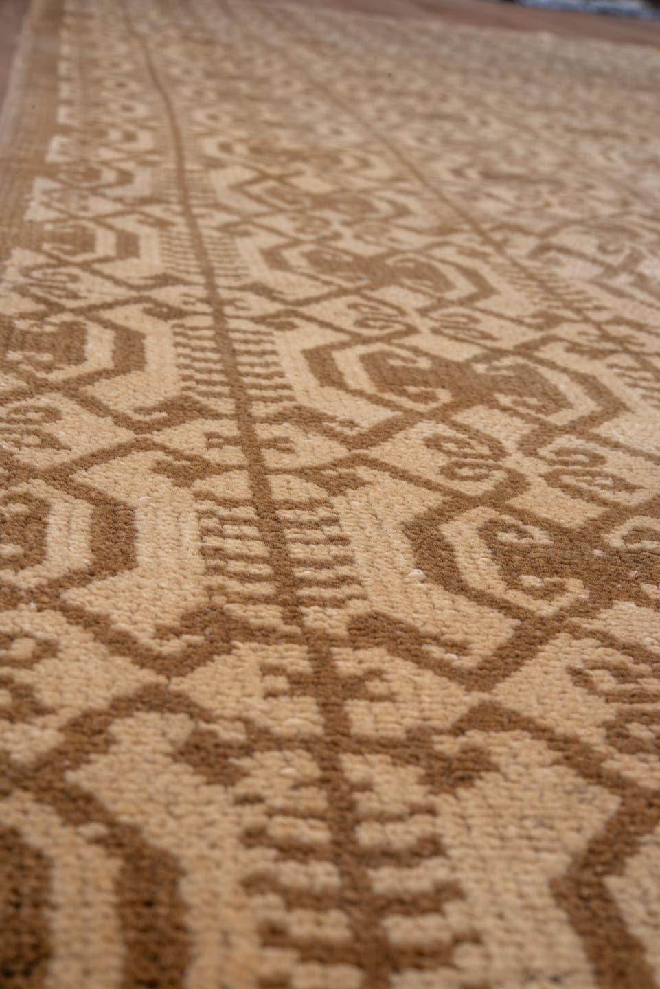 3' x 9' one-of-a-kind handmade vintage Oushak runner rug. Color palette: camel, beige, taupe, sand, gray