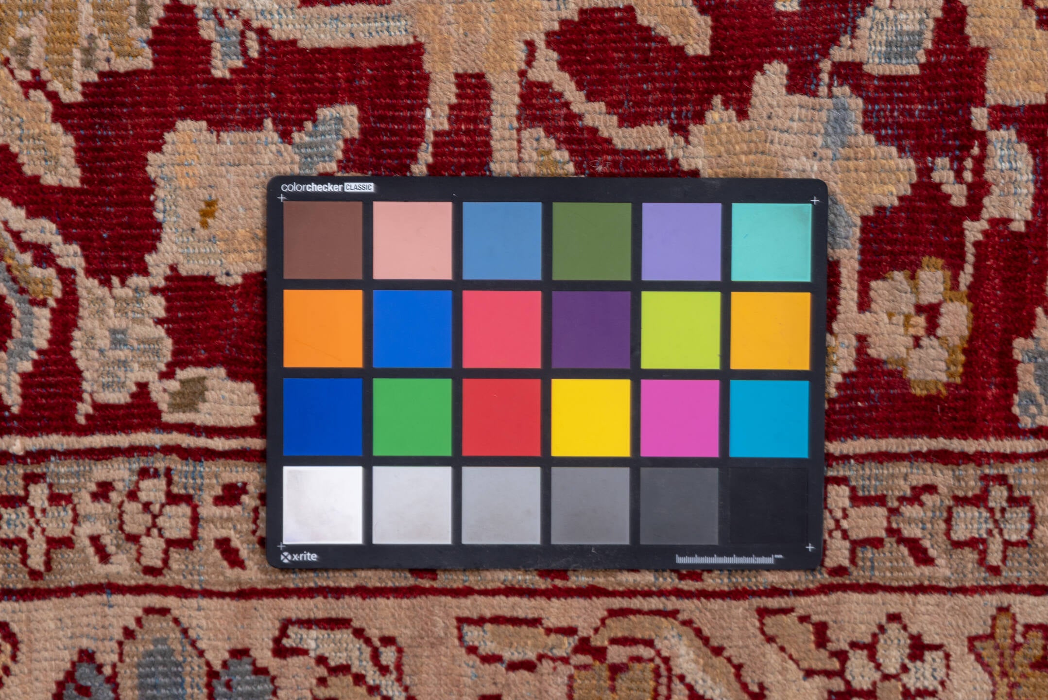 13' x 17' one-of-a-kind handmade vintage Sultanabad oversize rug. Color palette: brown, dim gray, gray, pink, red, wine