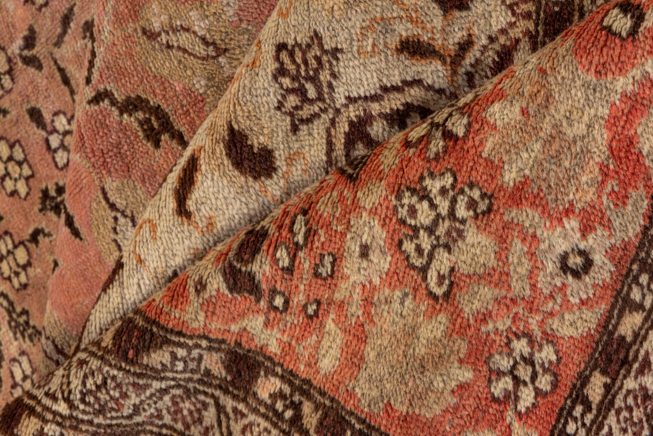 8' x 11' one-of-a-kind handmade vintage Oushak large size rug. Color palette: rose, taupe, brown, ivory, coral, blush, pink