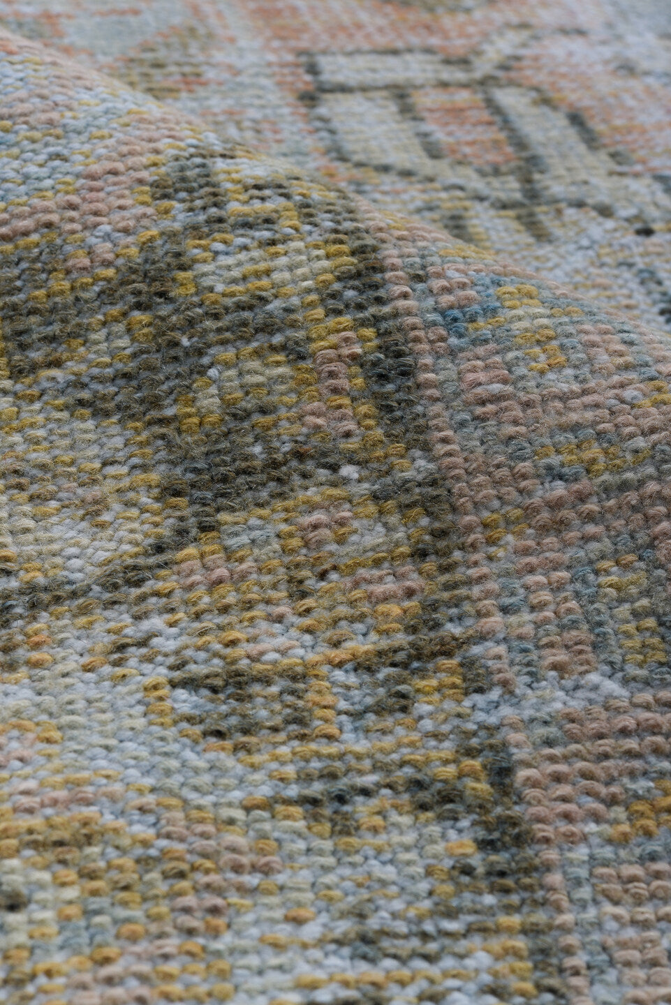 8' x 11' one-of-a-kind handmade vintage Mahal large size rug. Color palette: black, blue, brown, charcoal, dark gray