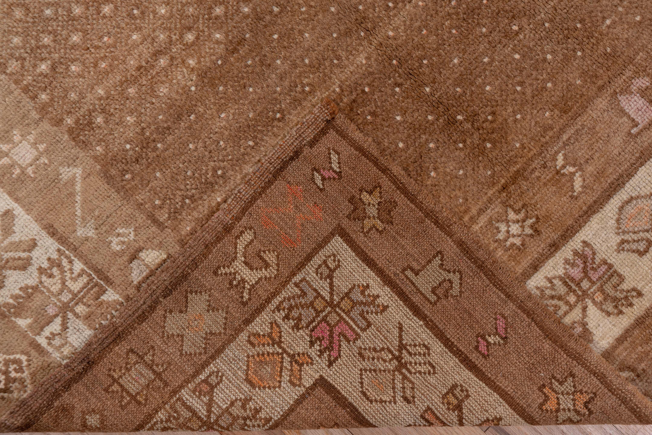 5' x 10' one-of-a-kind handmade vintage Oushak medium size rug. Color palette: camel, taupe, beige, ivory, sand, brown, gray
