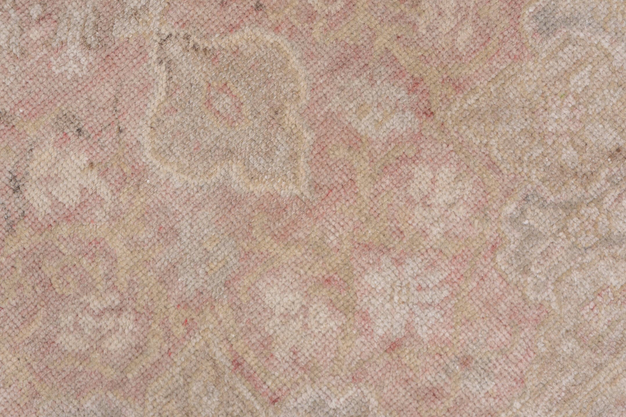 4' x 6' one-of-a-kind handmade vintage Oushak small size rug. Color palette: ivory, blush, taupe, beige, sand, rose, pink