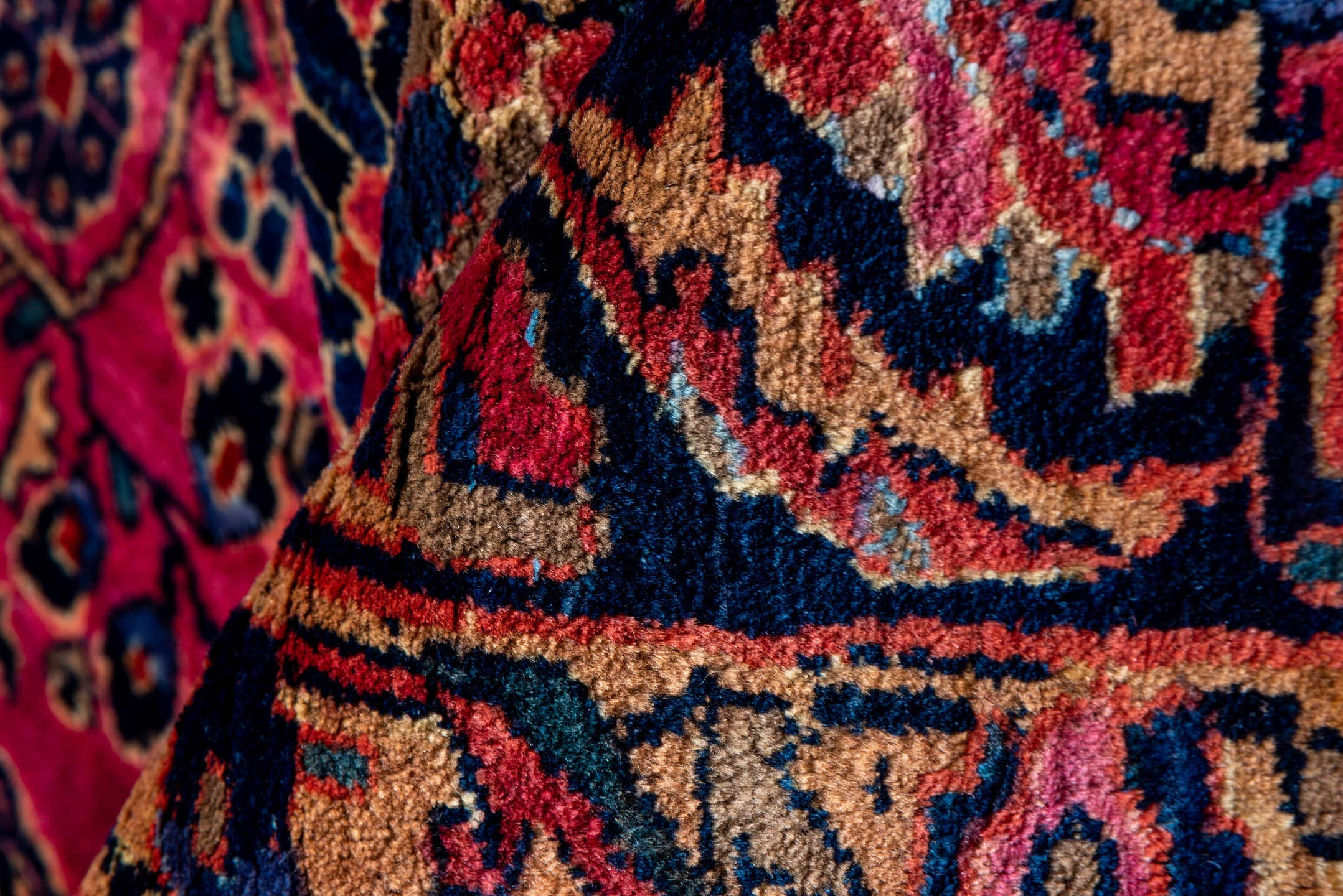 9' x 12' one-of-a-kind handmade antique Sarouk large size rug. Color palette: red, navy, rose, ivory, burgundy, cobalt