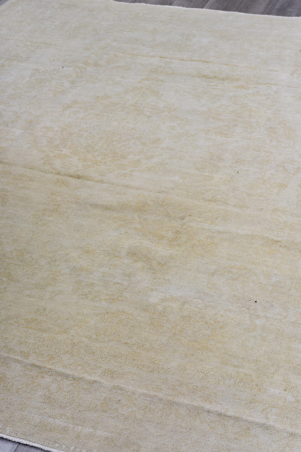 7' x 9' one-of-a-kind handmade antique Kashan rug. Color palette: ivory, cream, sand, beige, taupe, gray