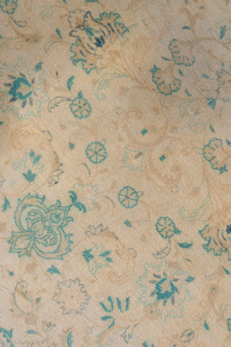 5' x 8' one-of-a-kind handmade antique Sivas medium size rug. Color palette: ivory, beige, aqua, taupe, sand, sage, teal