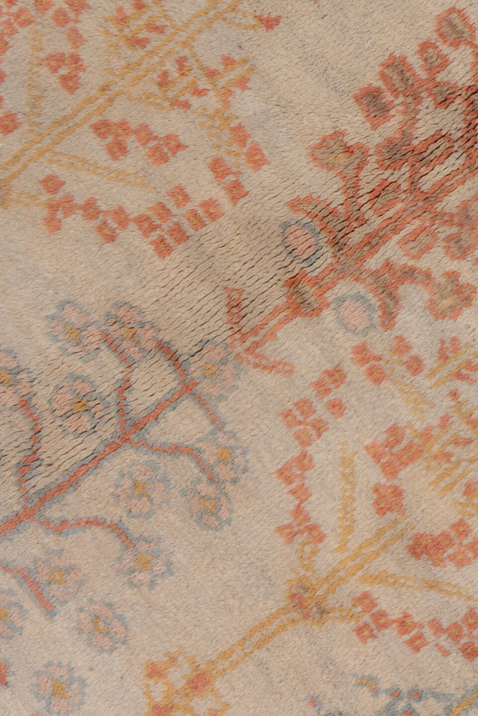 4' x 9' one-of-a-kind handmade vintage Sultanabad rug. Color palette: brown, gray, light gray, off-white, orange, pink